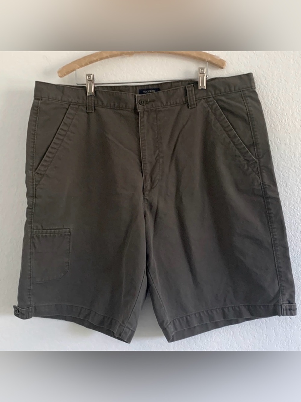 DOCKERS MENS SHORTS FLAT FRONT RELAXED FIT COTTON GRAY